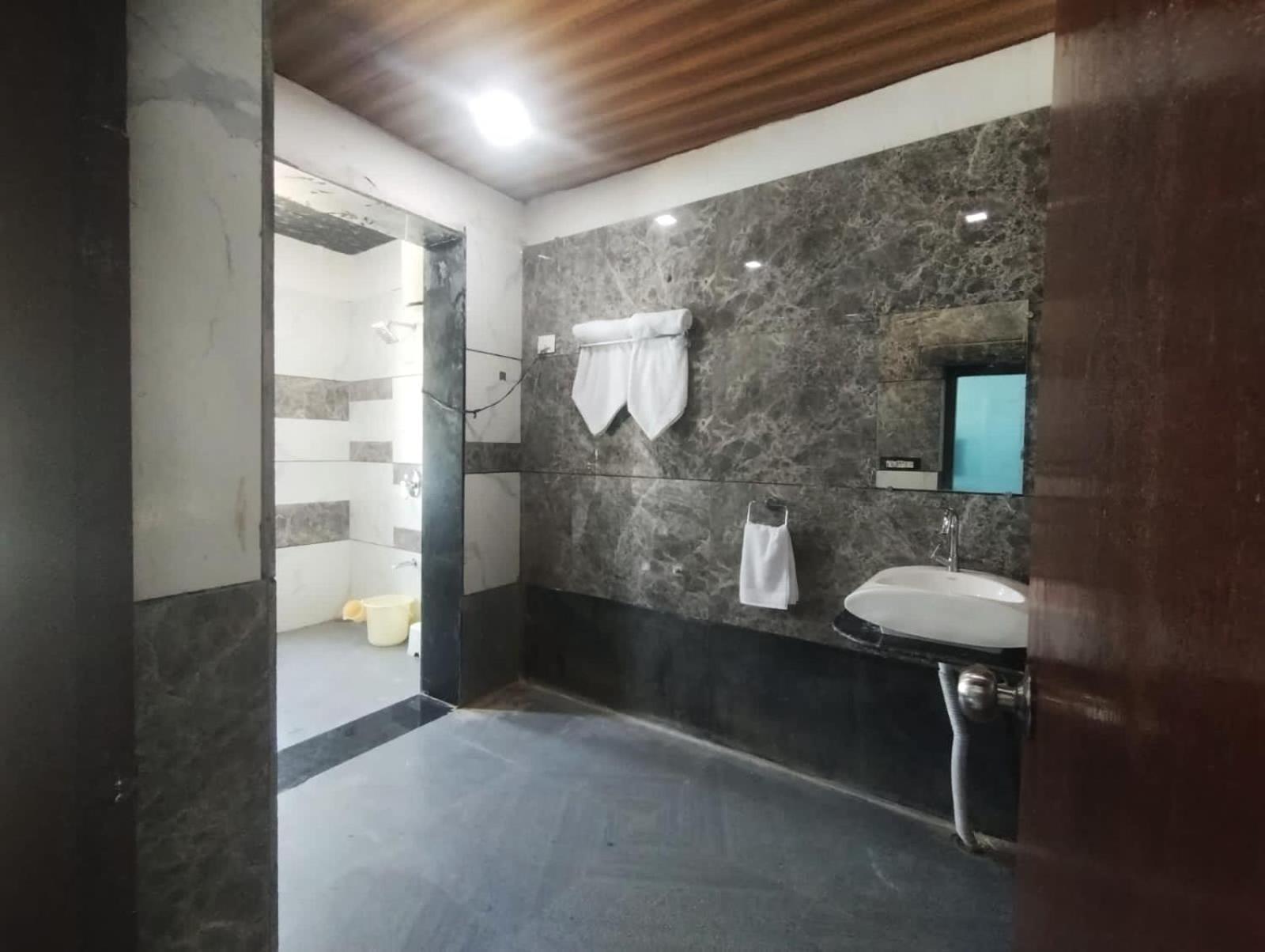 Rudraksha Inn Маунт-Абу Экстерьер фото